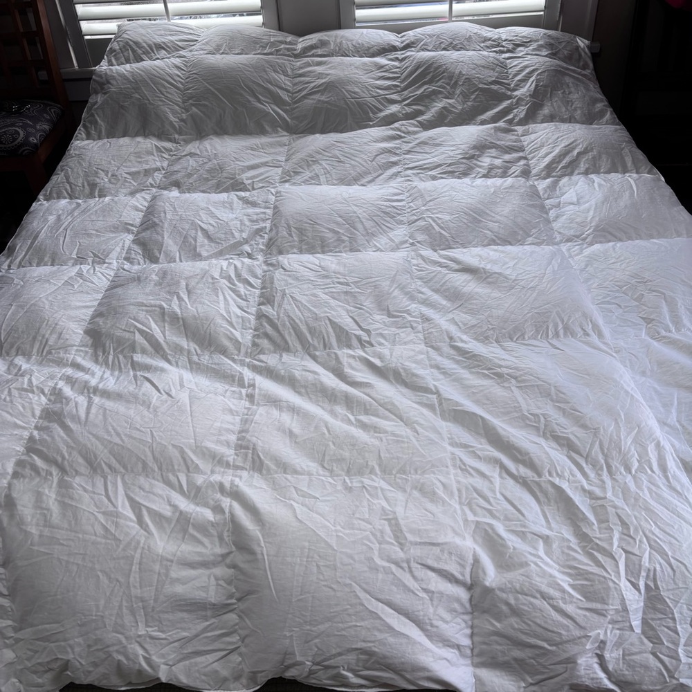 Brooklinen Canadian Down Twin Comforter Duvet Throw Blanket